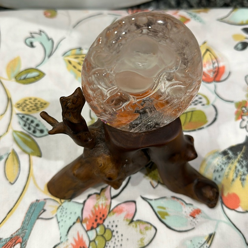 Rare Rabbit hair carved crystal quartz Buddha stone on stand - Picture 3 of 14